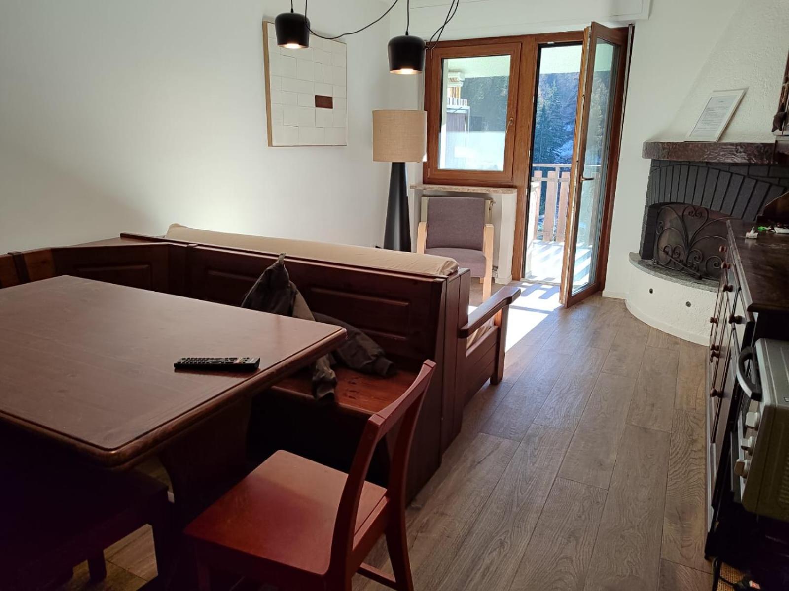 Appartamento Con Vista - Nuova Ristrutturazione Oulx Exterior foto